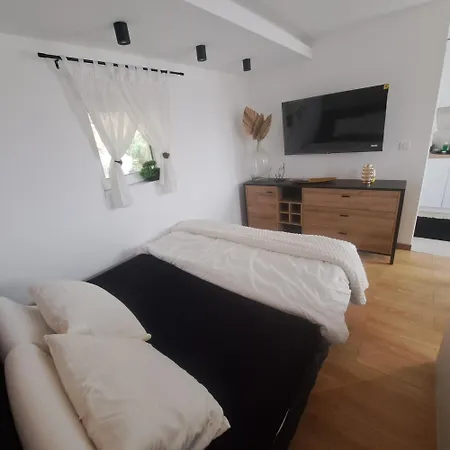 Mihajlova Oaza Nestin