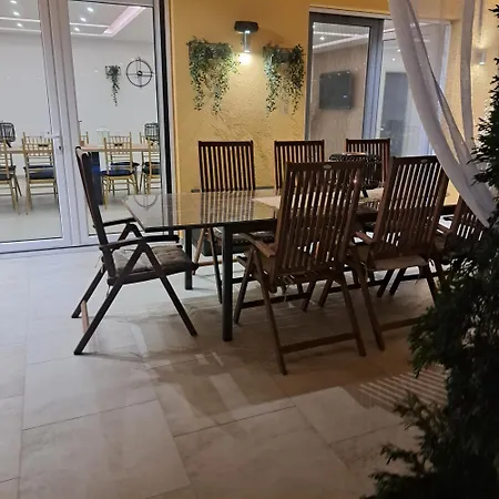 Mihajlova Oaza Vikendica Nestin