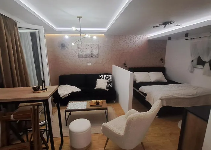 بيت للعطل Mihajlova Oaza