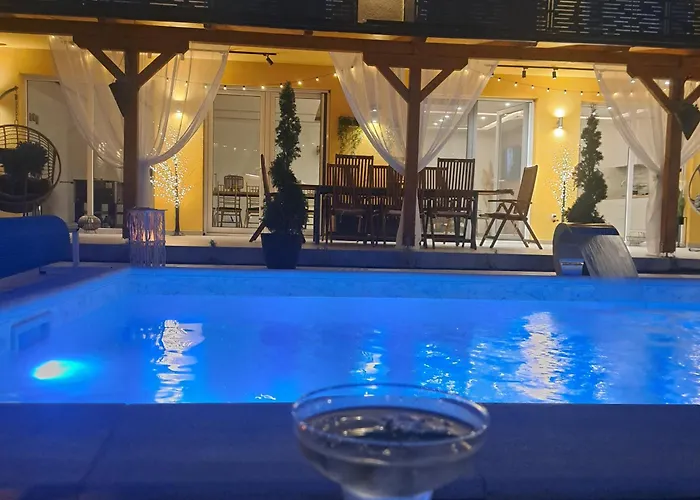 بيت للعطل Mihajlova Oaza Nestin