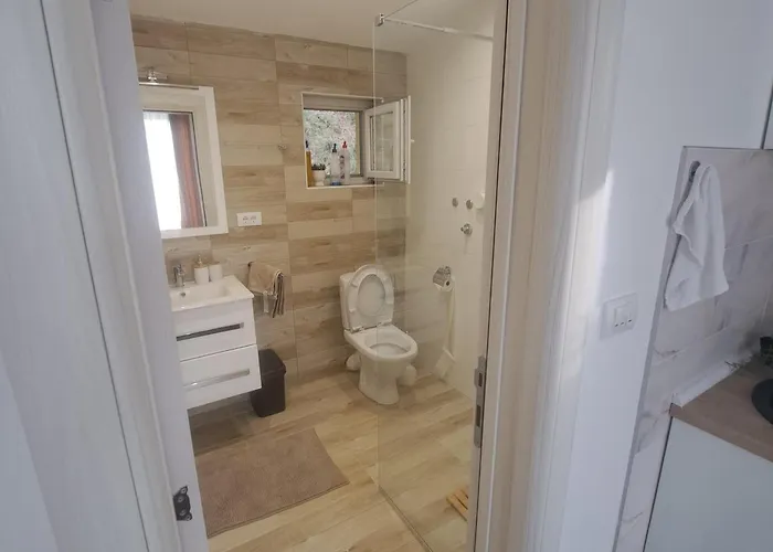 Mihajlova Oaza بيت للعطل *